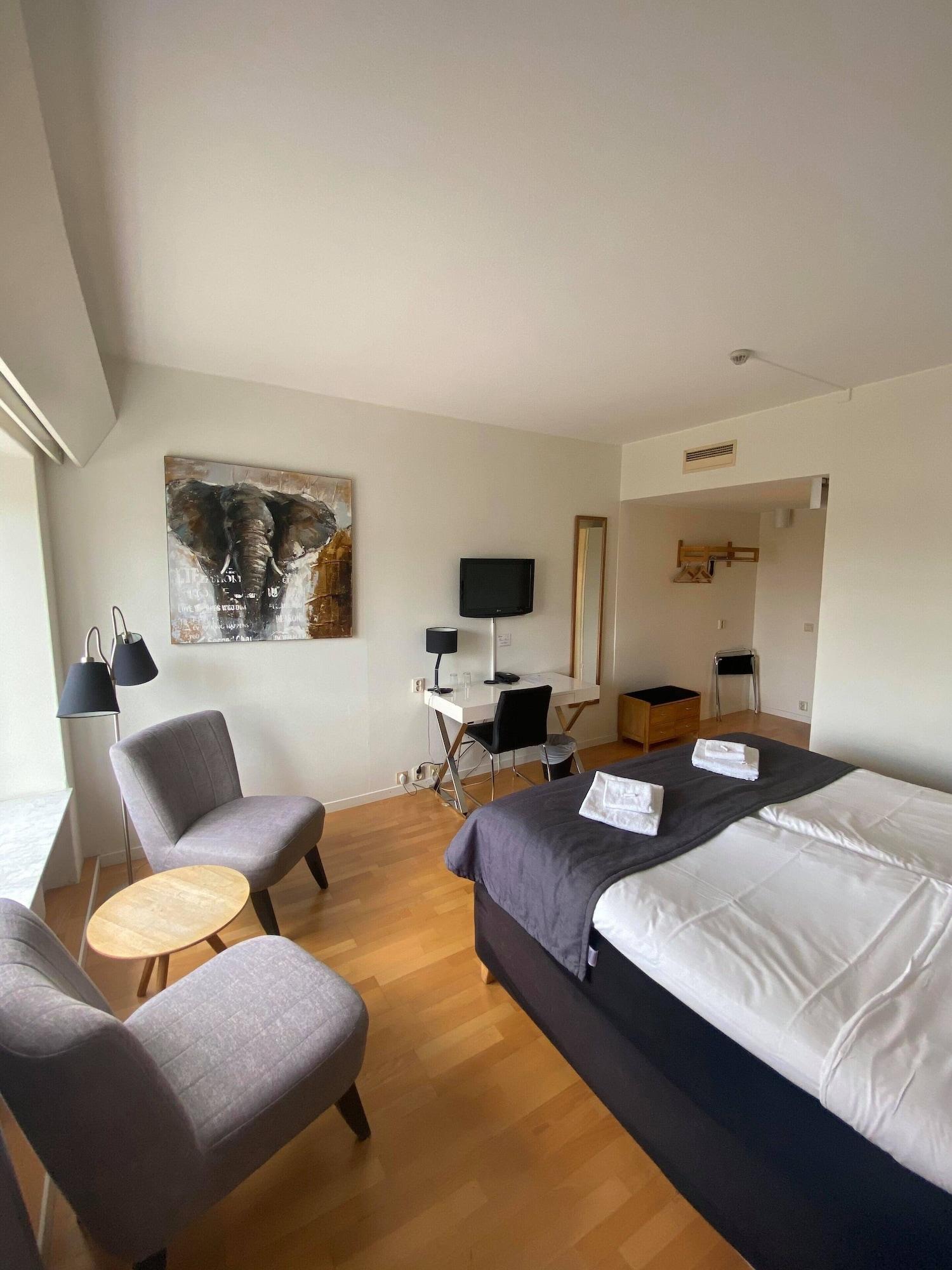 Hotell Alfred Nobel Карлскога Екстериор снимка